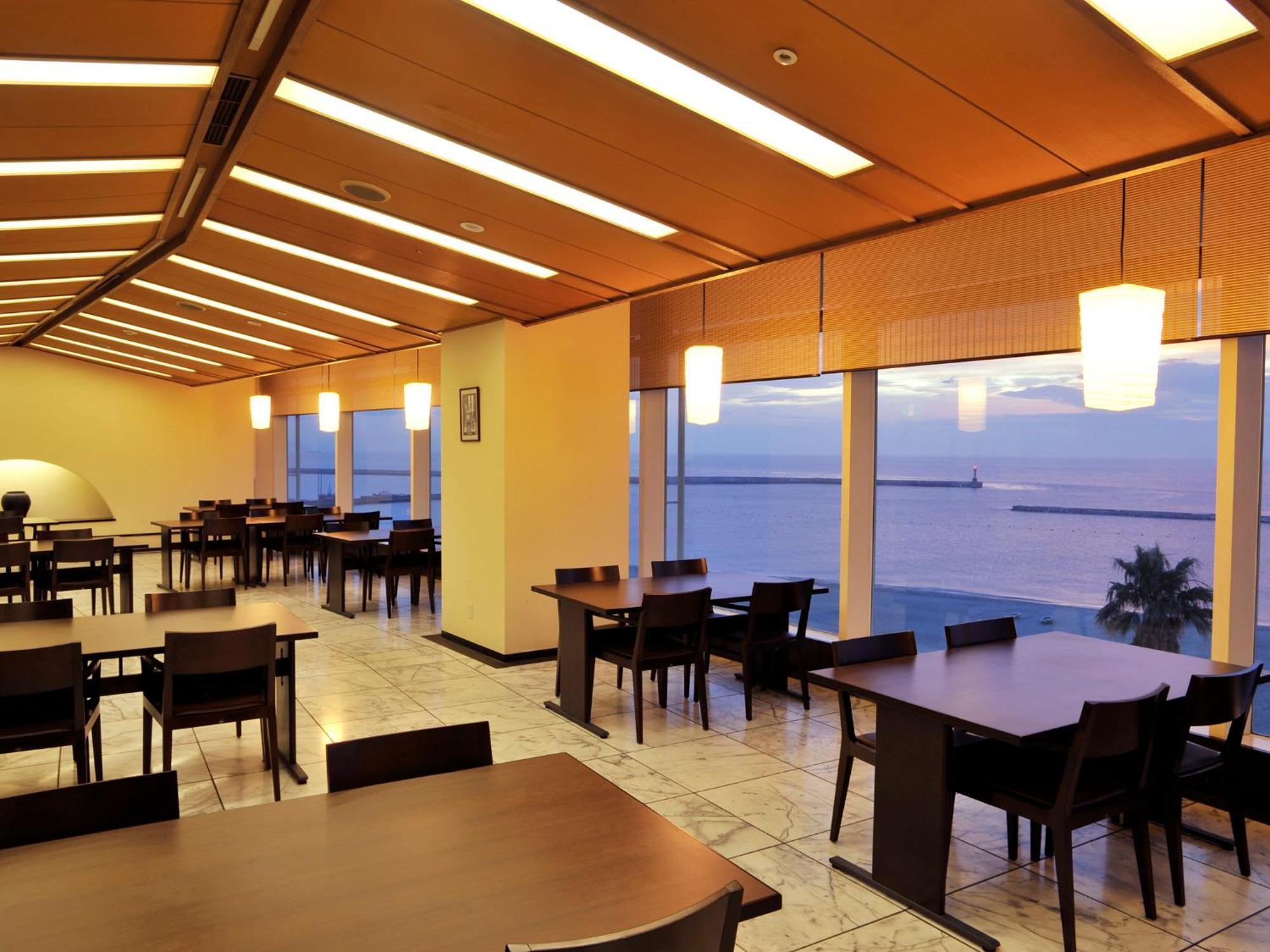 Irago Resort & Convention Hotel Tahara Exterior photo